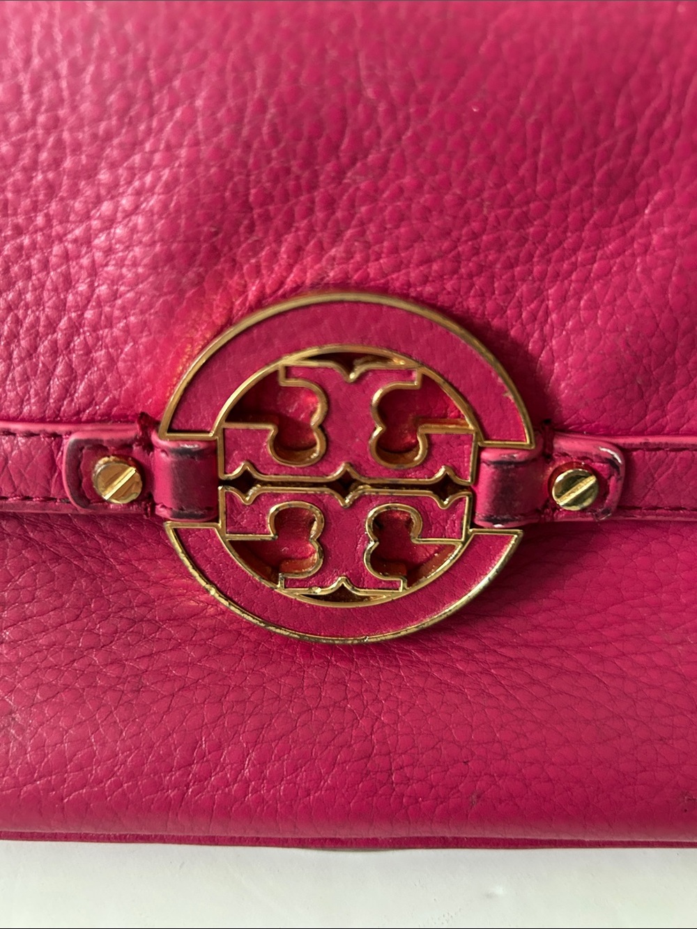 Tory Burch Pink Leather Crossbody Bag with Logo Medallion Boho